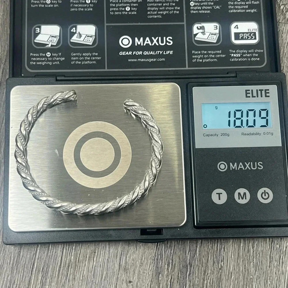 VINTAGE 50's HEAVY HORSE WHISPERER NAVAJO STERLING TWIST CABLE BANGLE BRACELET - Picture 8 of 10